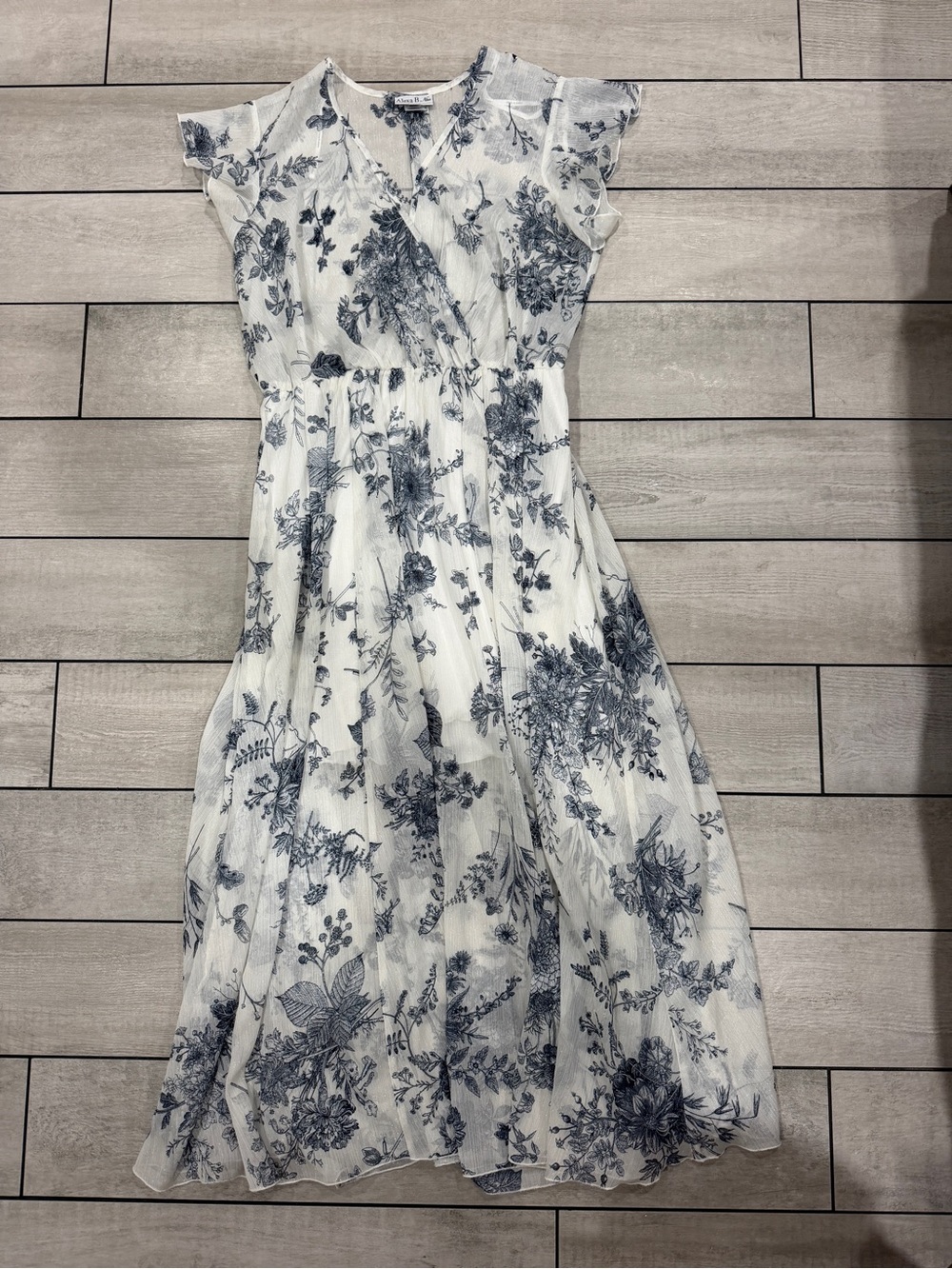 Women’s Blue Floral Maxi Dress with V-Neck